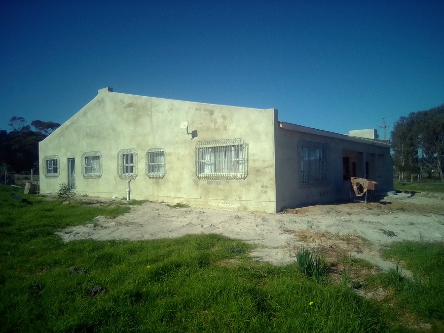 4 Bedroom Property for Sale in Baardskeerdersbos Western Cape